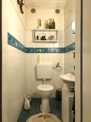 1. Wohnung Gäste-WC
