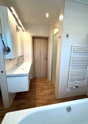 Badezimmer DG