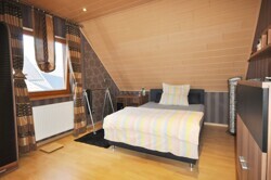 Schlafzimmer OG