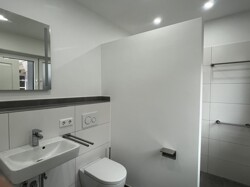 EG l Gäste WC mit Dusche