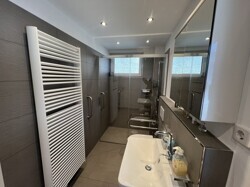 Badezimmer EG