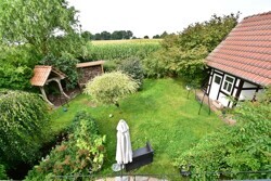 Garten (Blick vom Balkon)