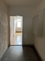 Flur Wohnung EG links