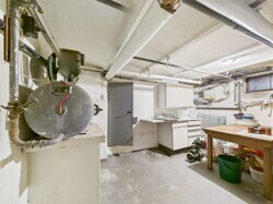 CAM02841G0-PR0030-STILL012