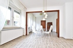 Wohn-/Esszimmer