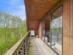 Balkon Vorderhaus