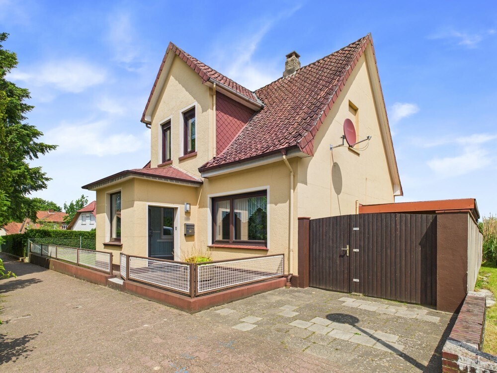 Straßenansicht