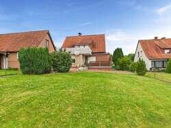 Garten Blick zum Haus