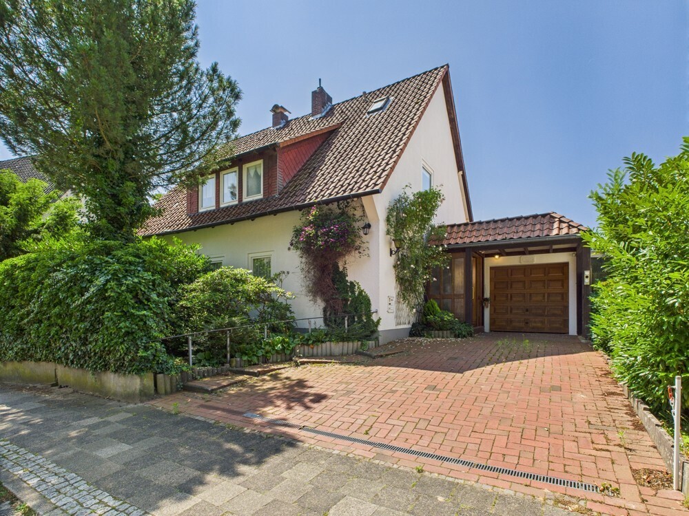 Straßenansicht