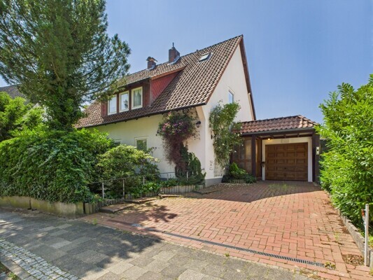 Straßenansicht