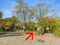 Wendehammer und Zufahrt