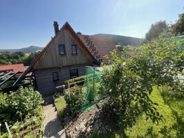 Ansicht Haus Rückseite vom Garten