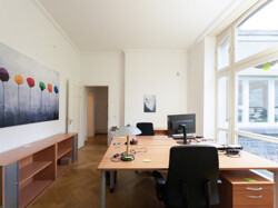 Büro 1