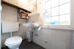 Badezimmer mit Dusche