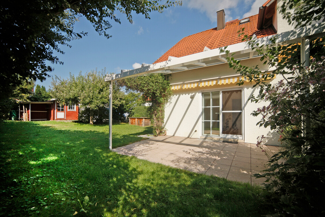 Terrasse mit Garten