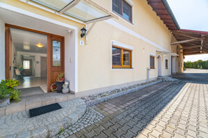 Eingang Wohnhaus
