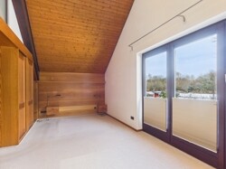 CAM03605G0-PR0059-STILL012