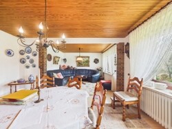 Wohn- und Esszimmer2