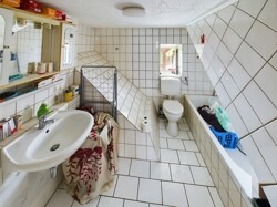 Badezimmer EG