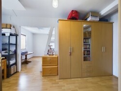 Schlafzimmer 1 Vorbereich OG 1