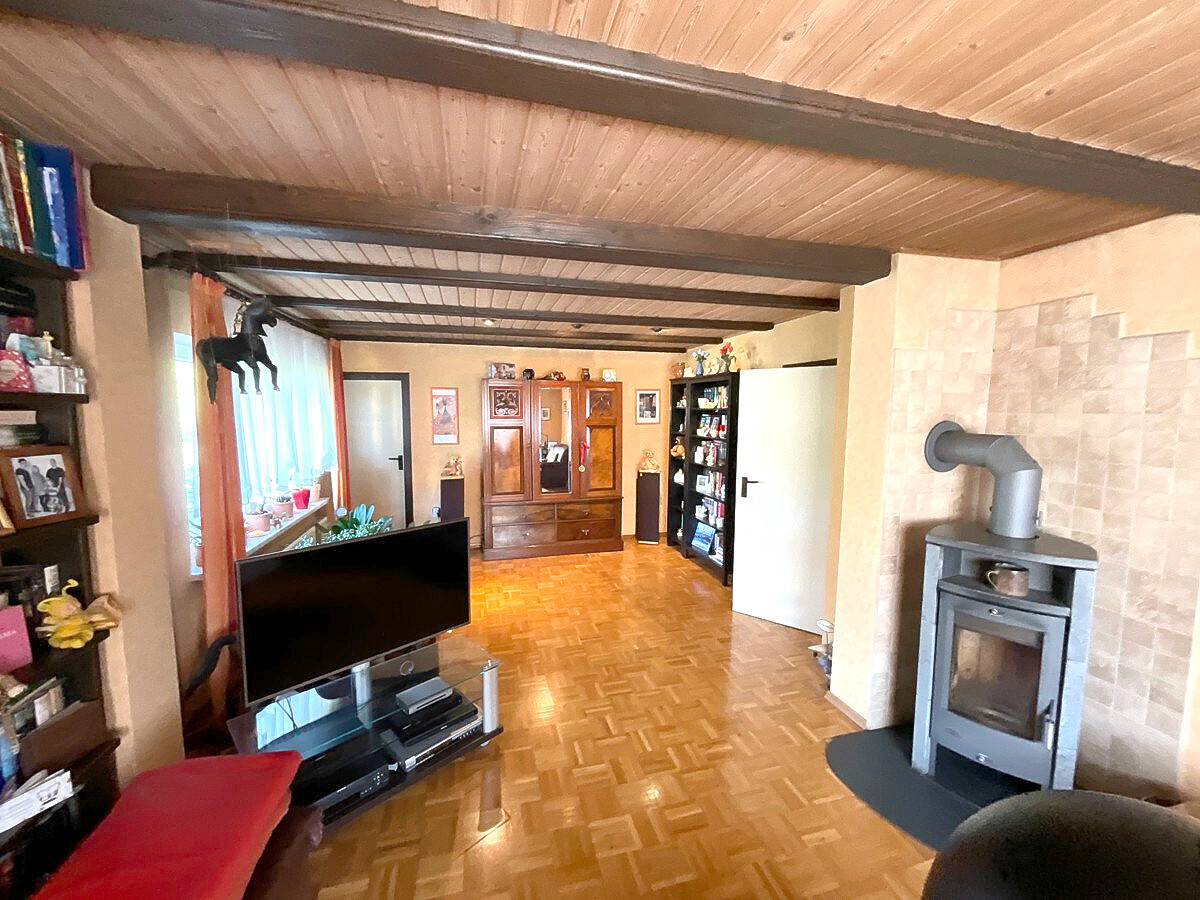 Wohnzimmer mit Schwedenofen