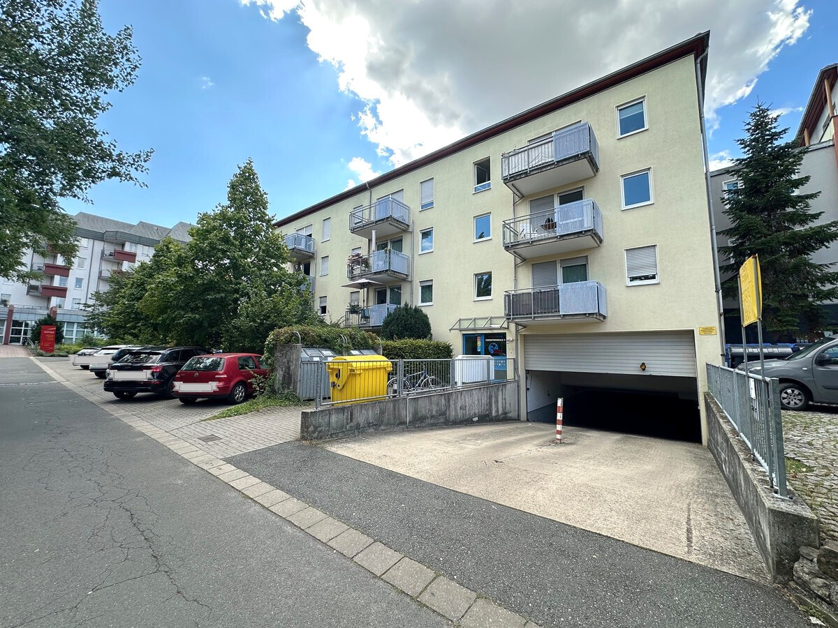 Zufahrt in die TG