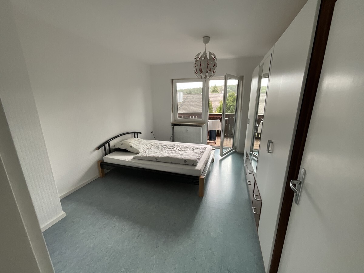 Schlafzimmer OG links