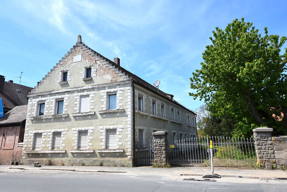 Straßenansicht