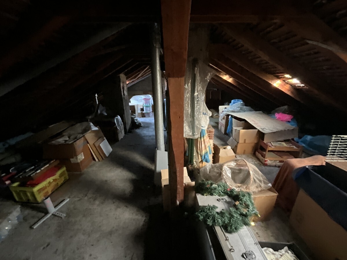 nicht ausgebauter Spitzboden