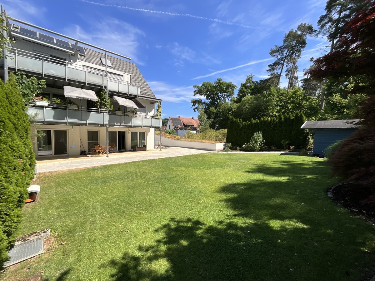 Wohnhaus und Garten