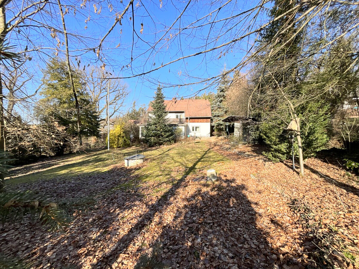 seitlicher Blick auf das Haus