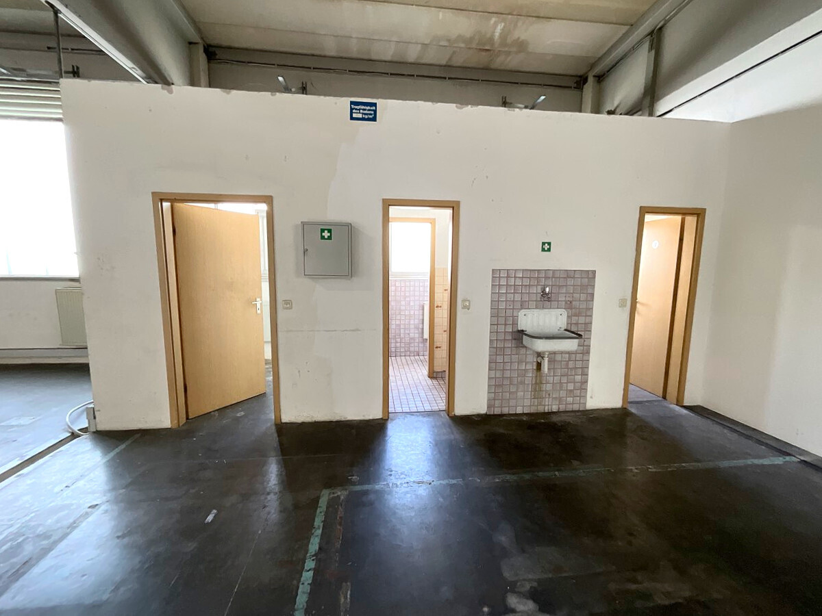 WC Anlage Halle 2