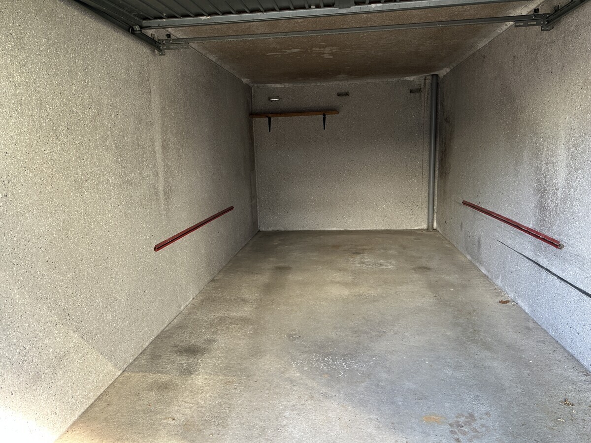 ...eigener Garage