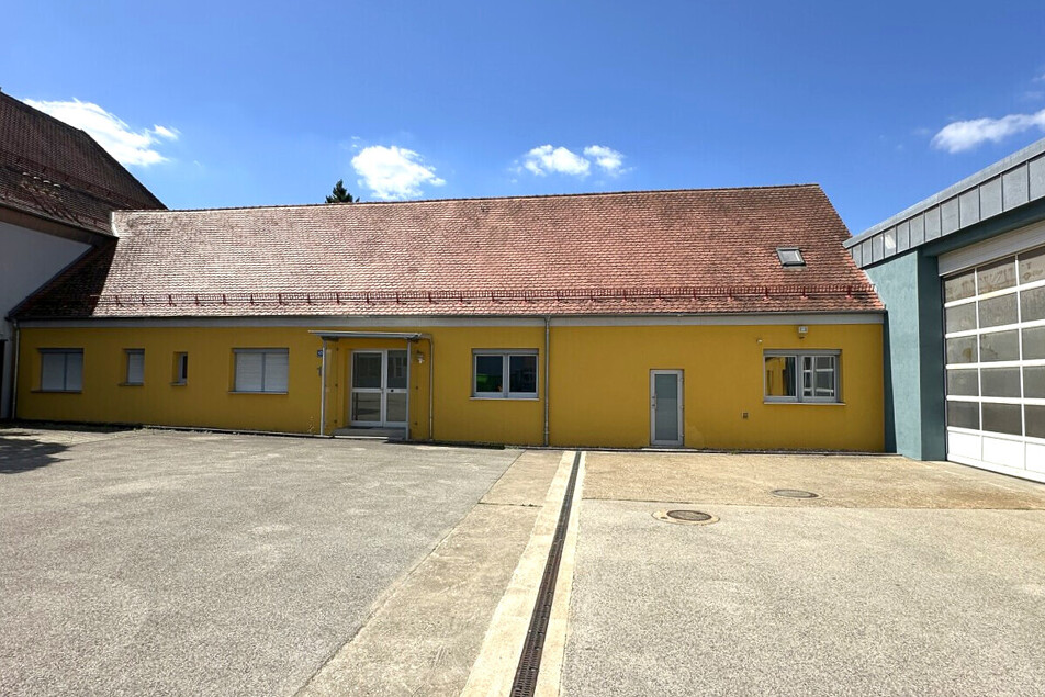 ZUSÄTZL. MÖGLICH: Büroansicht