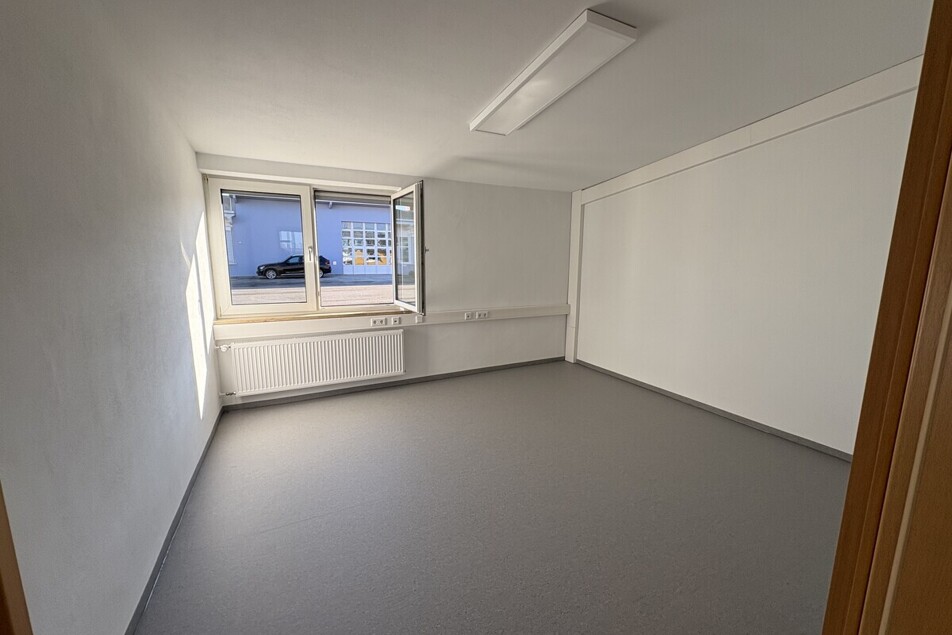 Halle 2 / Büro