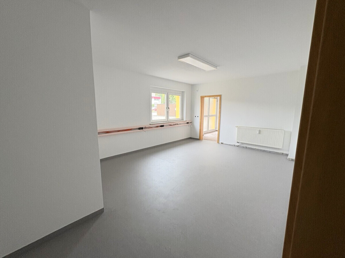 ZUSÄTZL. MÖGLICH: Büro