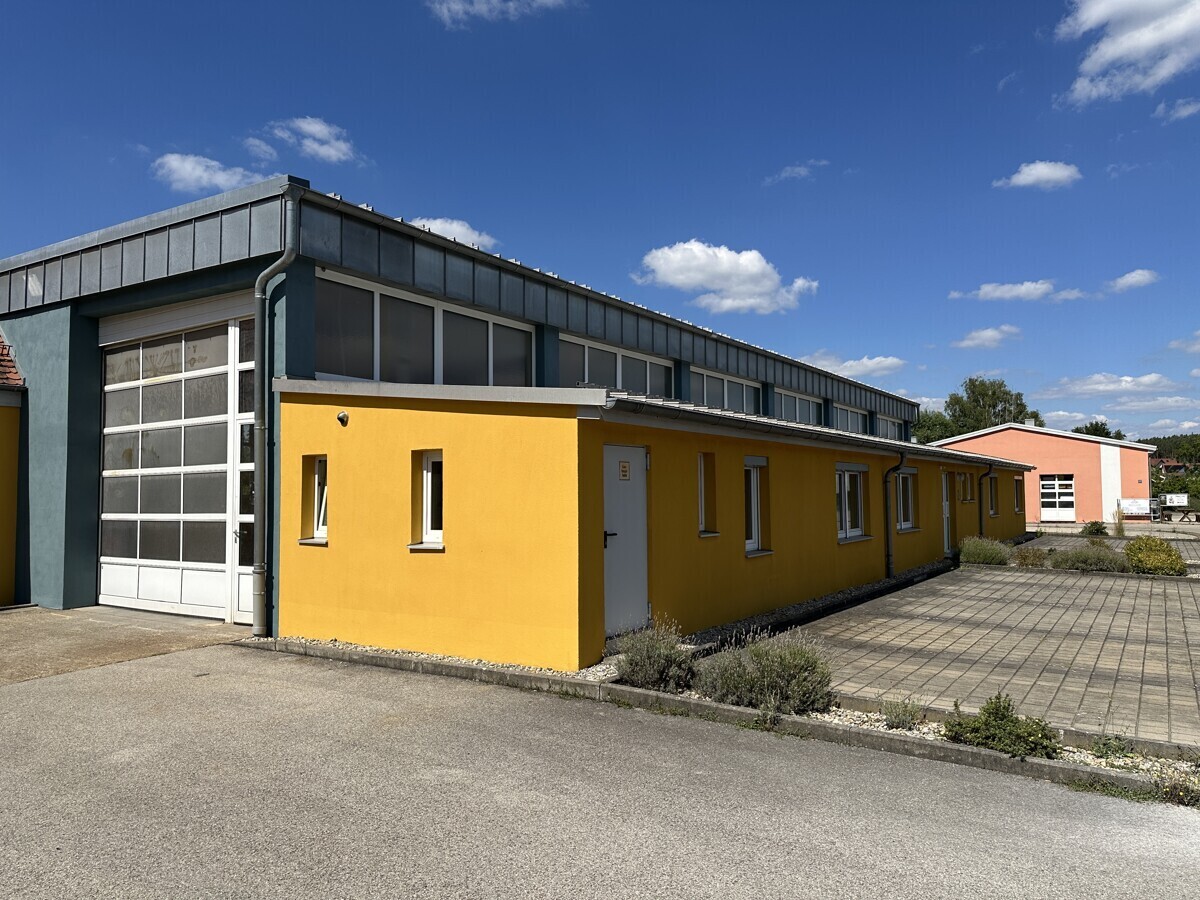 ZUSÄTZL. MÖGLICH: Halle 1