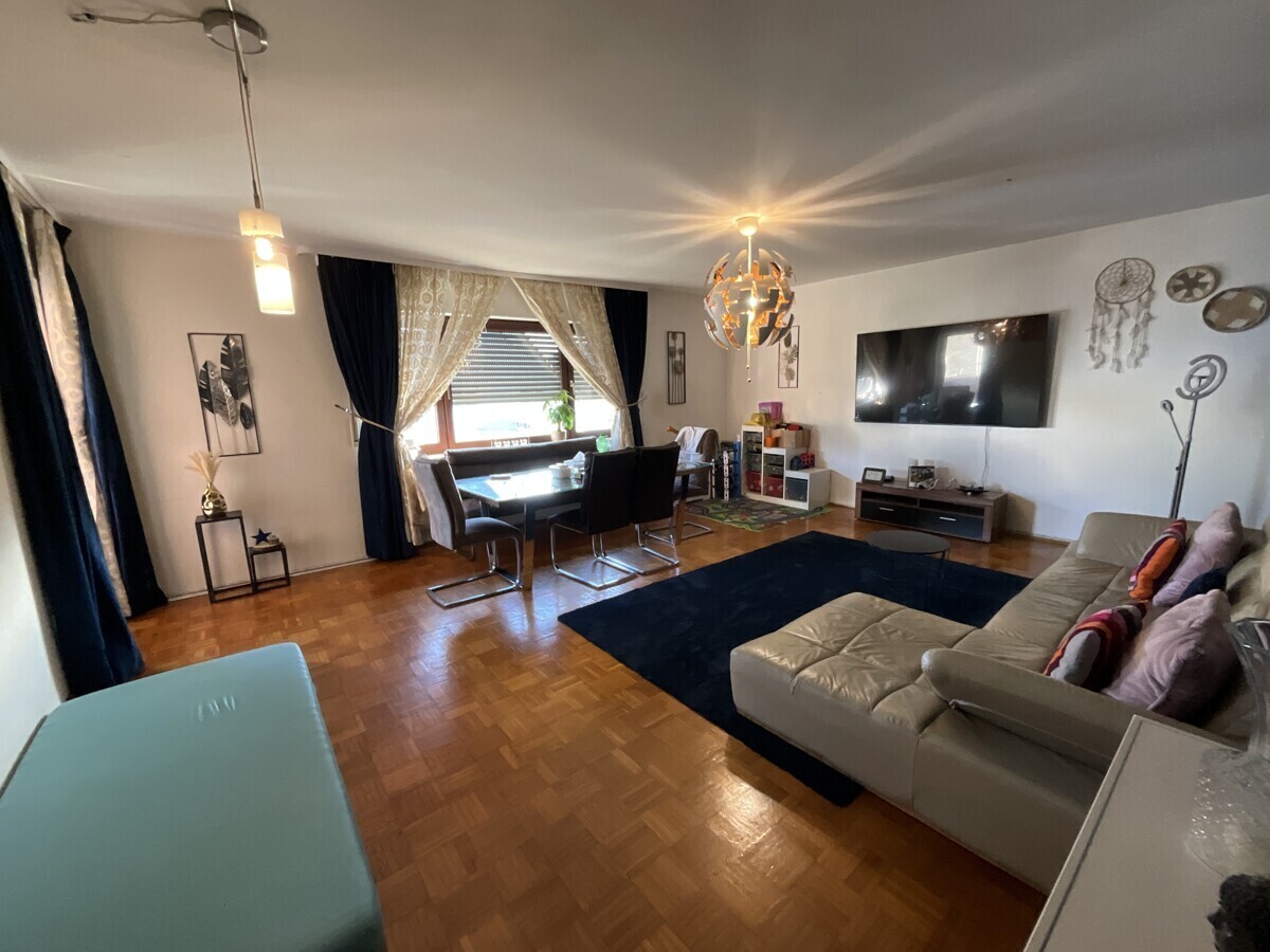 OG - Wohnzimmer