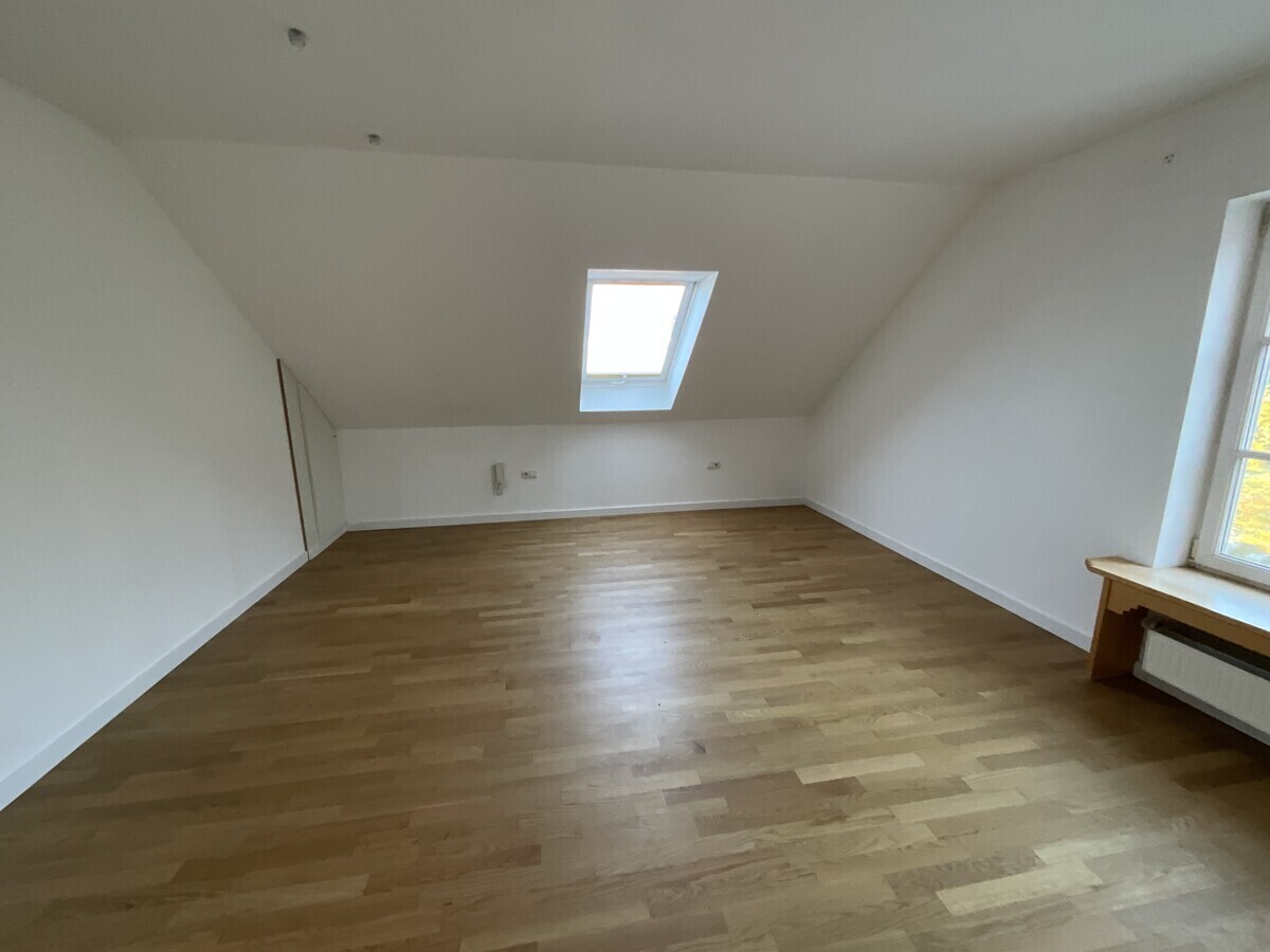 Schlafzimmer DG