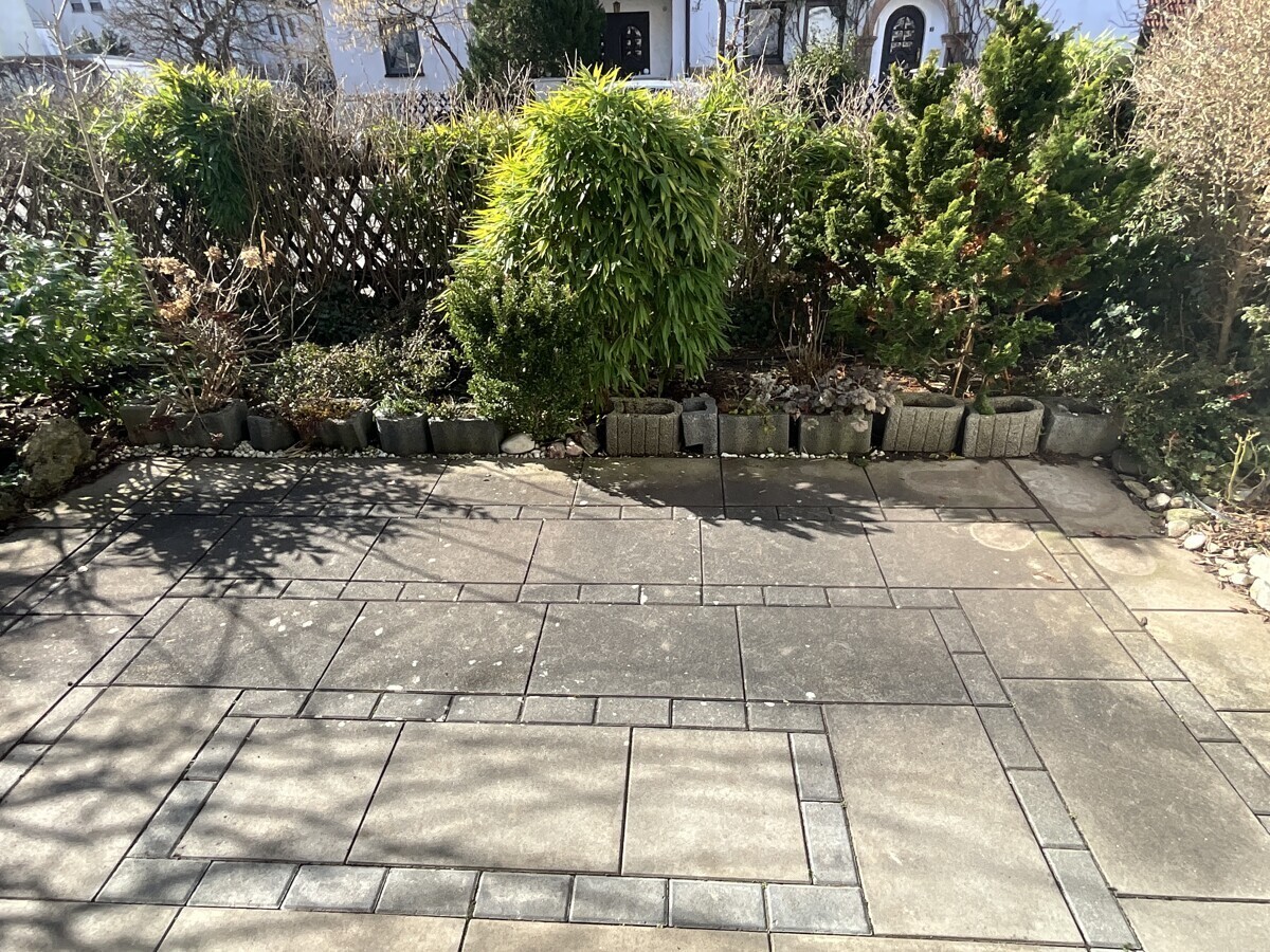 Platz für Tisch uns Stühle