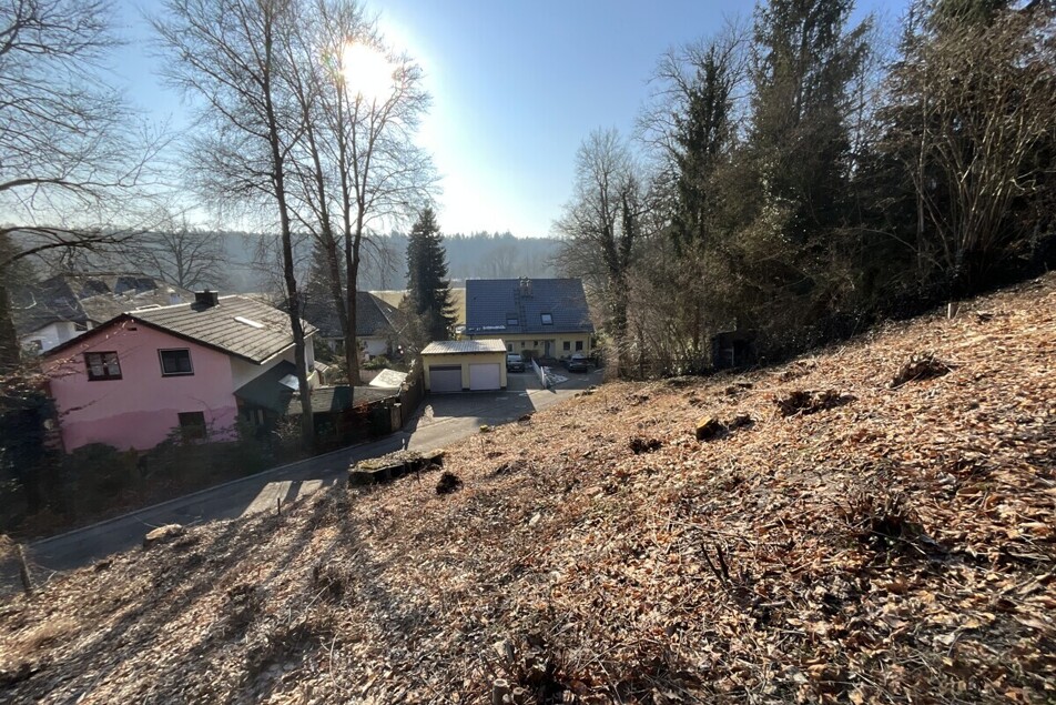 Grundstück mit Aussicht