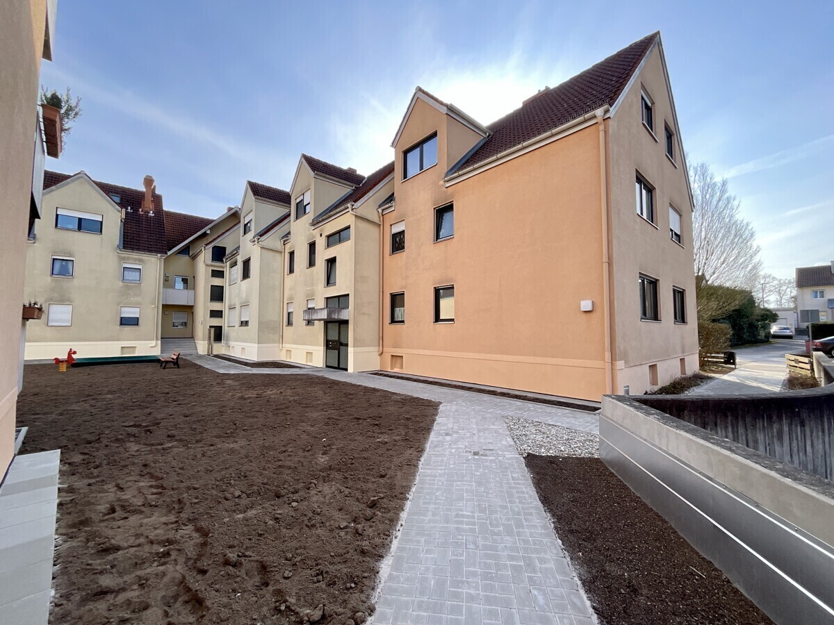 Wohnhaus mit Innenhof, wird nach TG-Sanierung neu angelegt