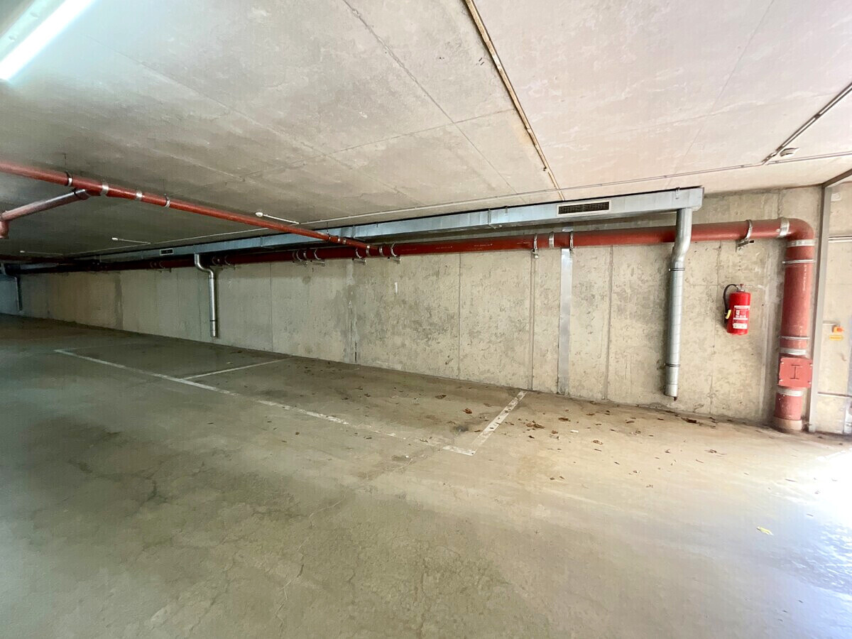 Tiefgaragenstellplatz