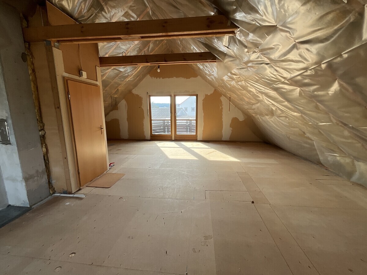 zum Ausbau vorbereitetes Dachgeschoss