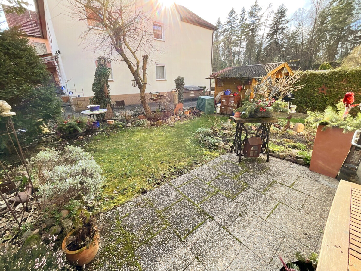 Blick in den eigenen Gartenbereich