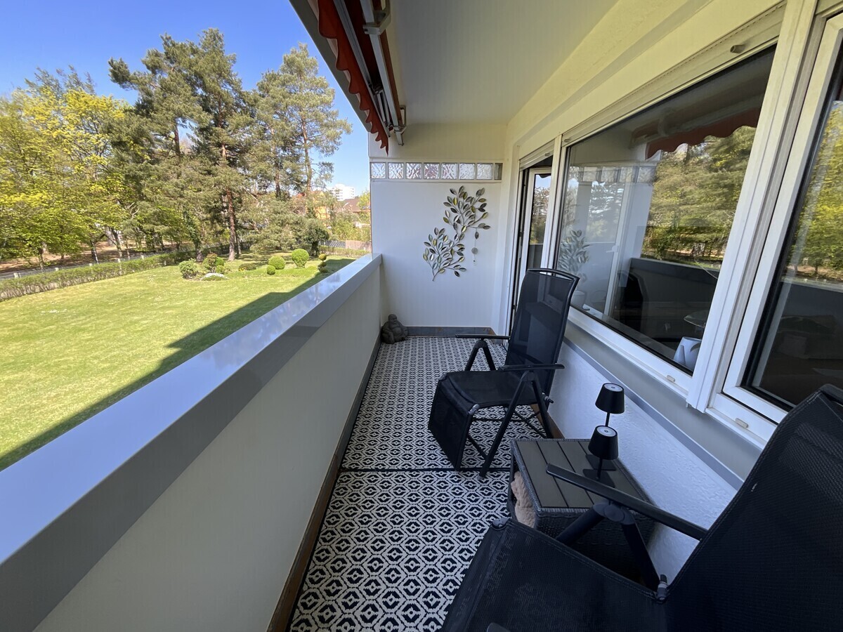Genießen Sie Ihre freie Zeit auf dem Balkon!