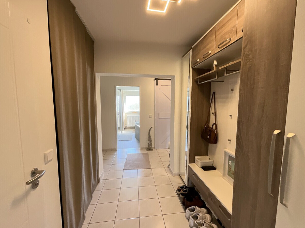 Flurbereich mit Platz für eine Garderobe