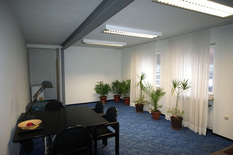 Büro Besprechung1