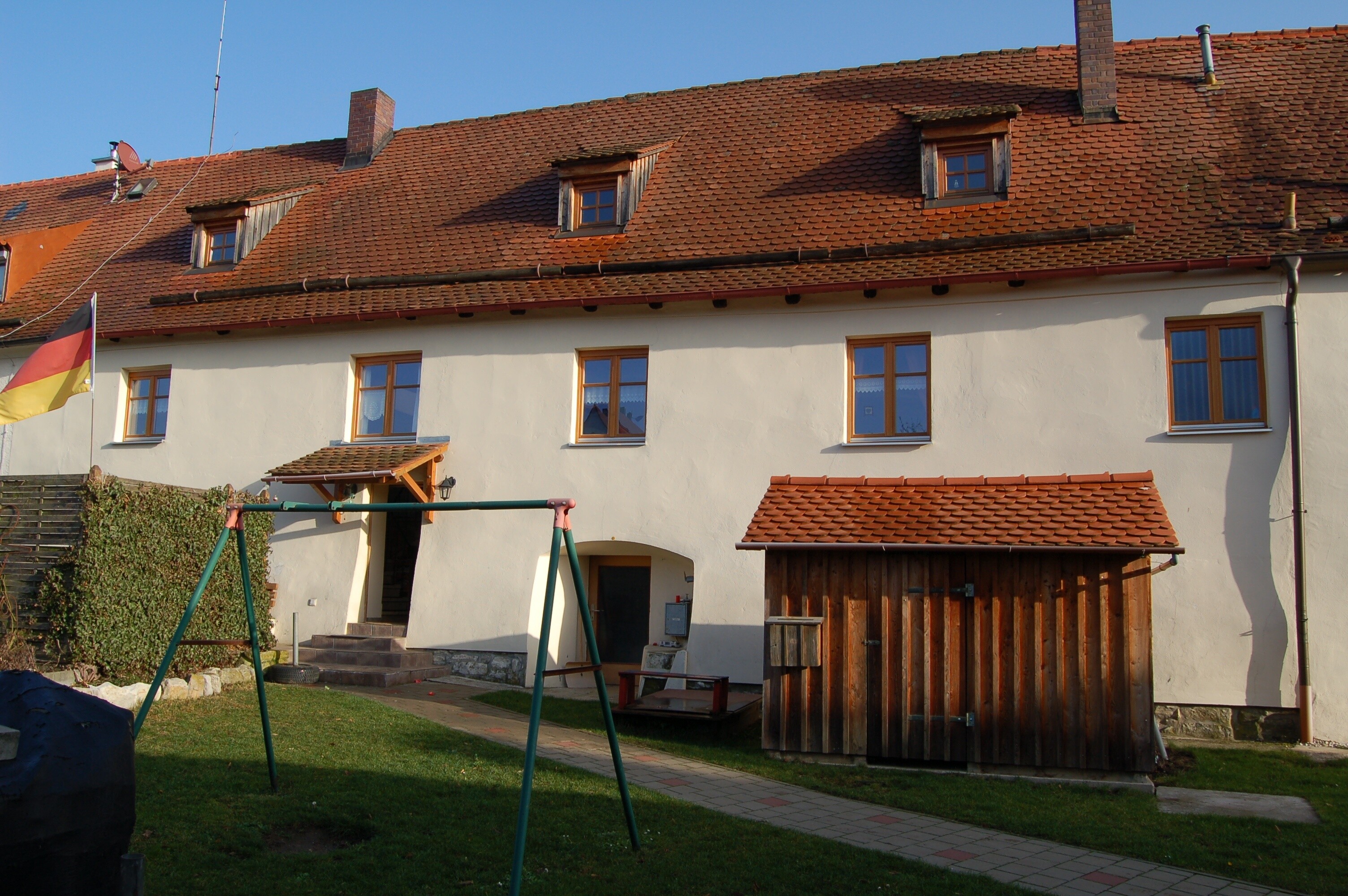 Westansicht vom Garten
