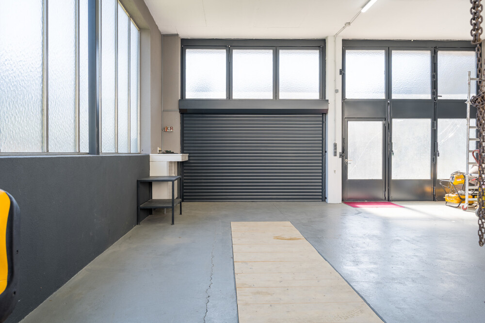 Halle/Garage
